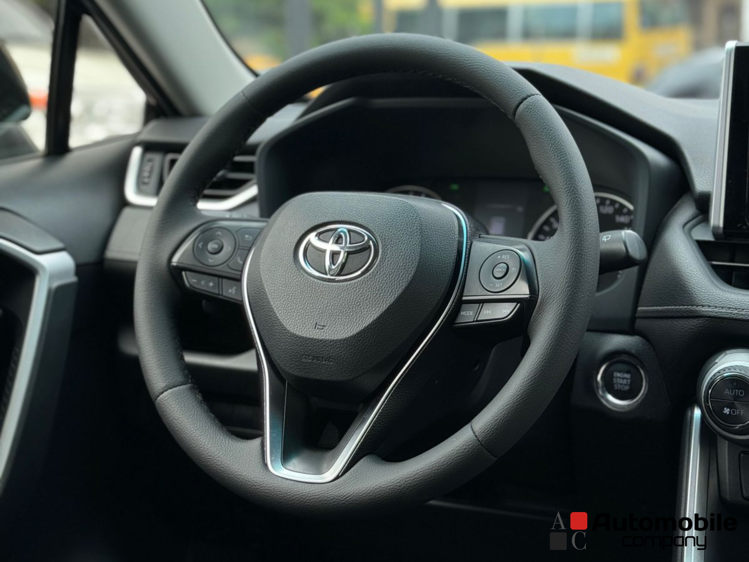 TOYOTA RAV4 2019