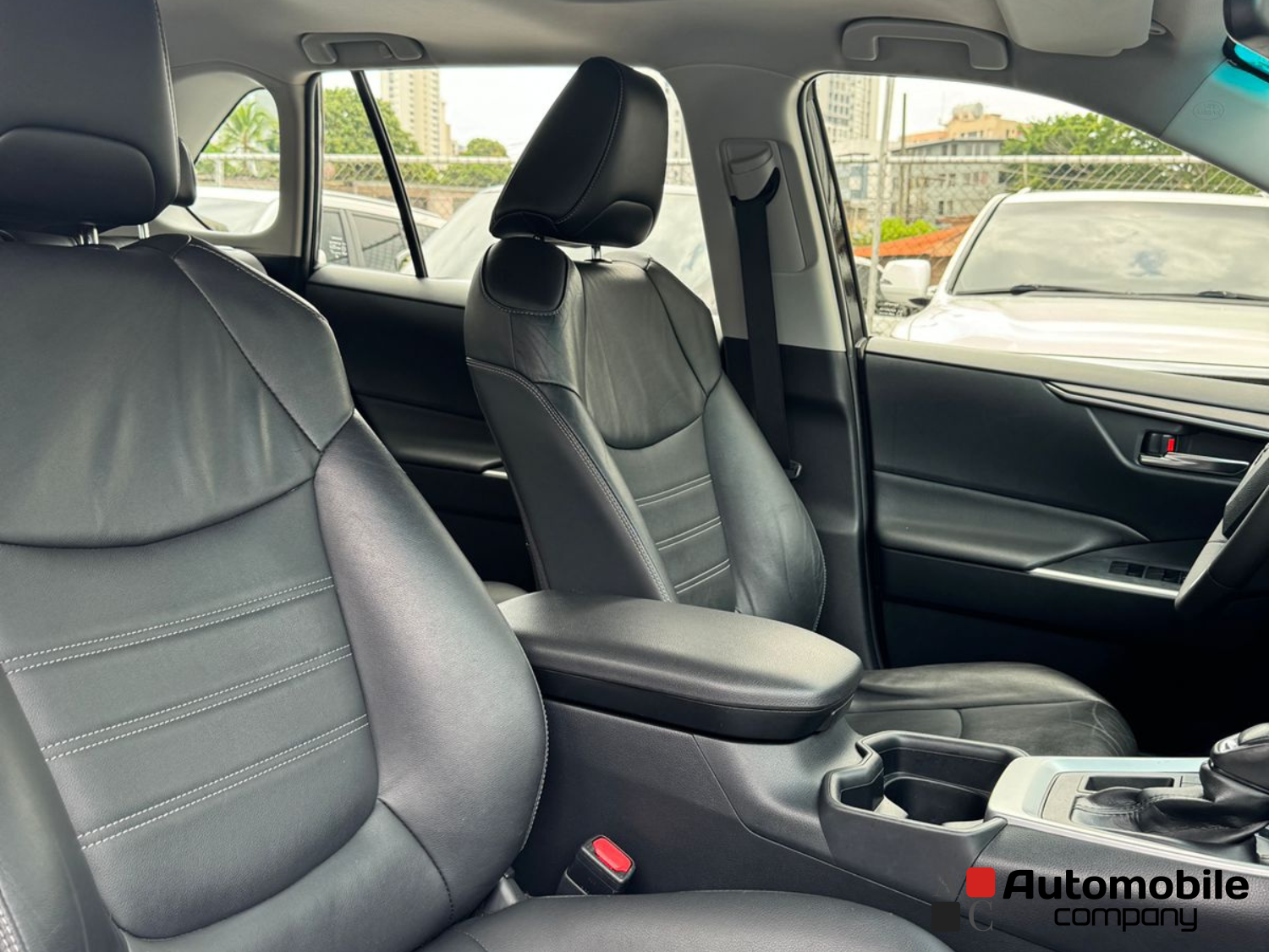 TOYOTA RAV4 2019