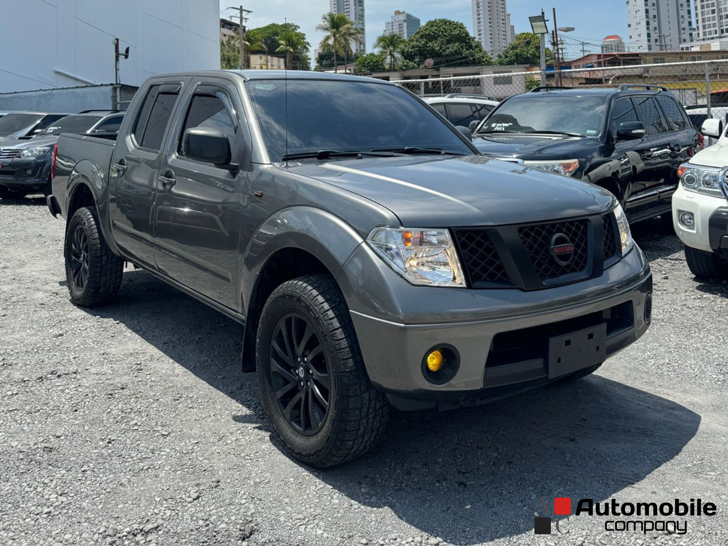 NISSAN NAVARA 2013