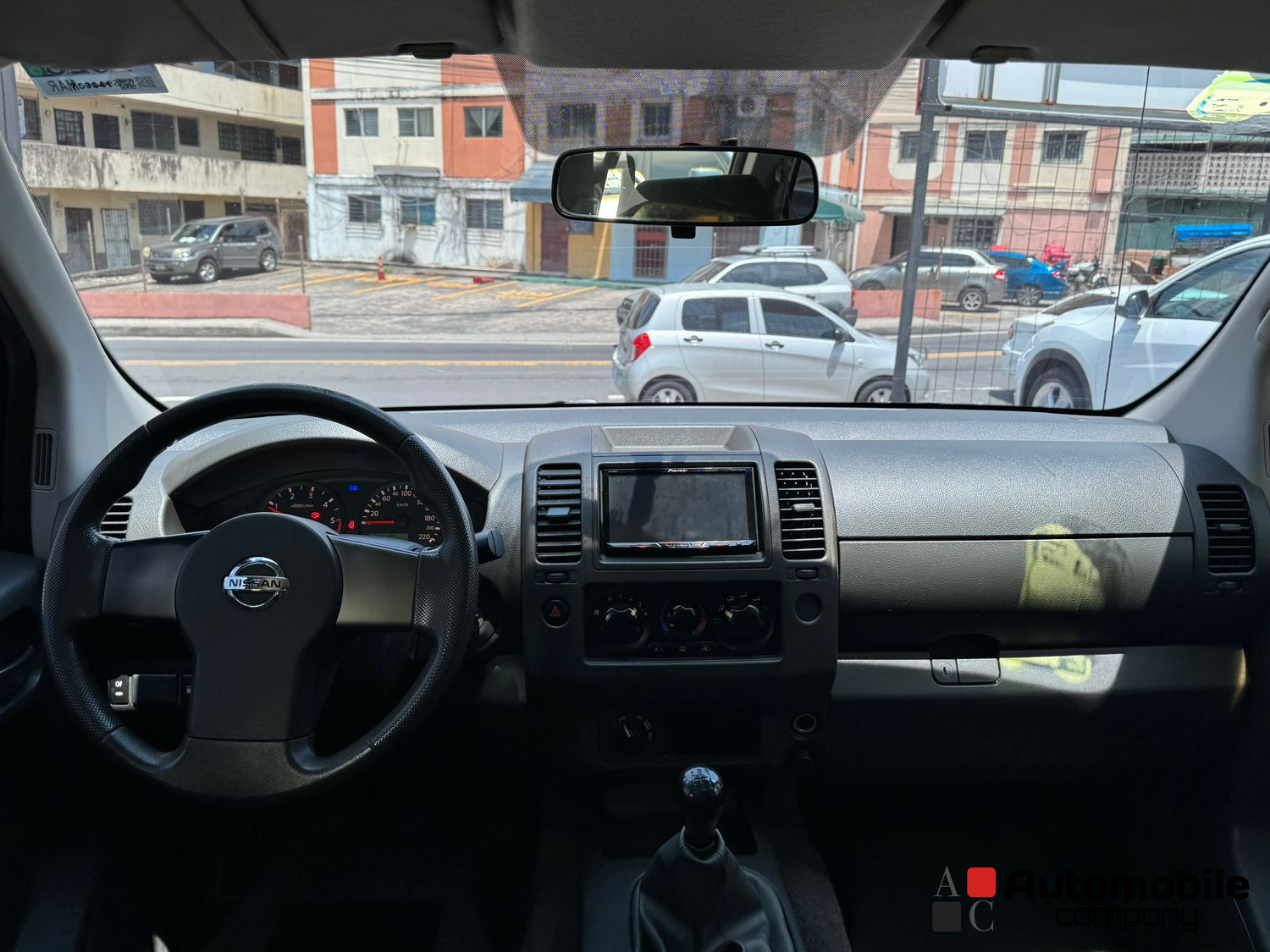 NISSAN NAVARA 2013