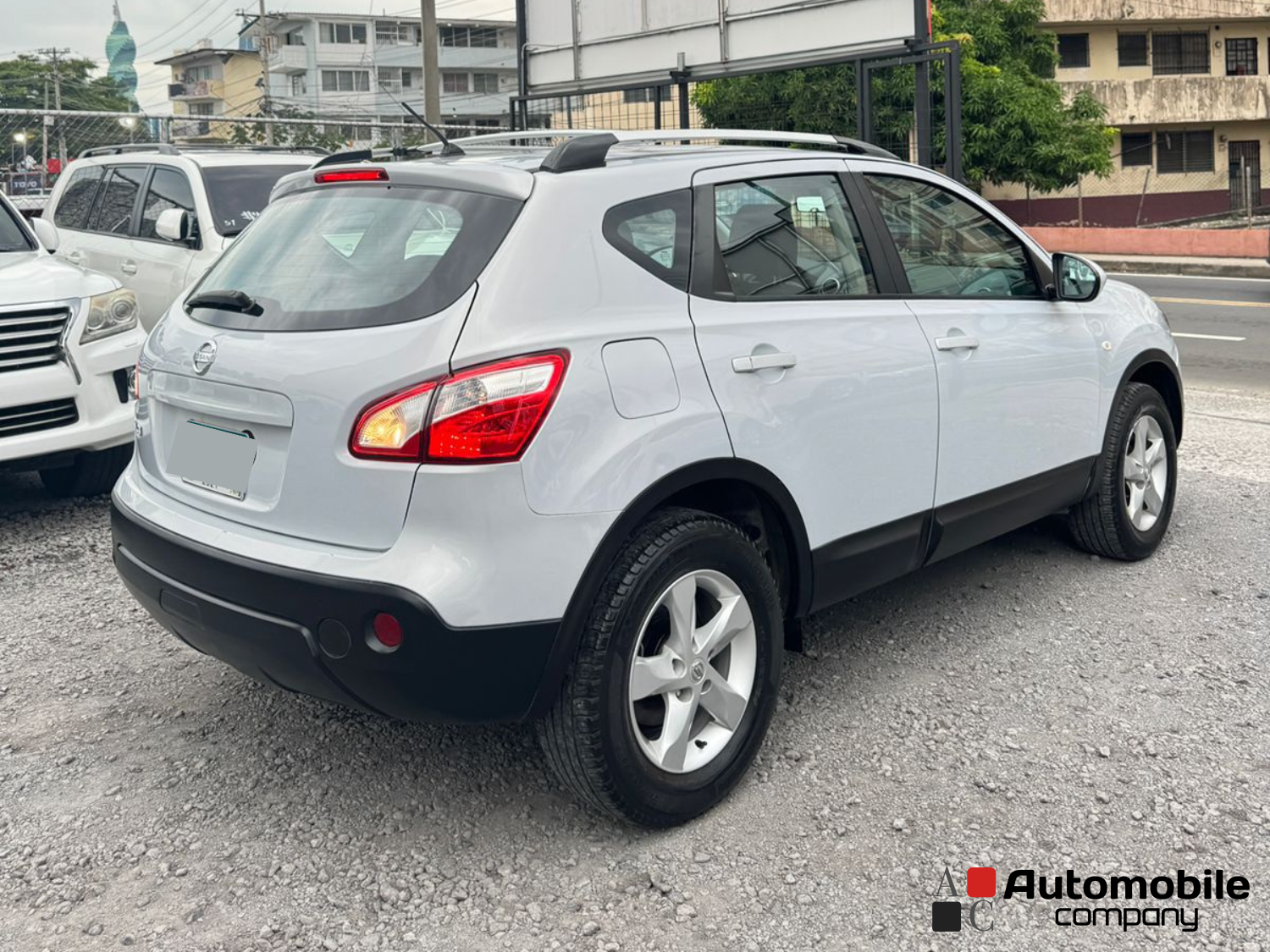 NISSAN QASHQAI 2011