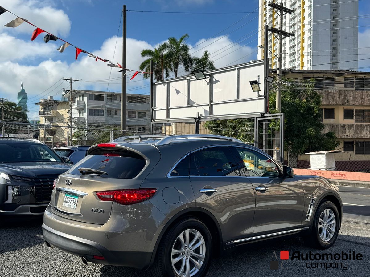 INFINITY QX70 2014