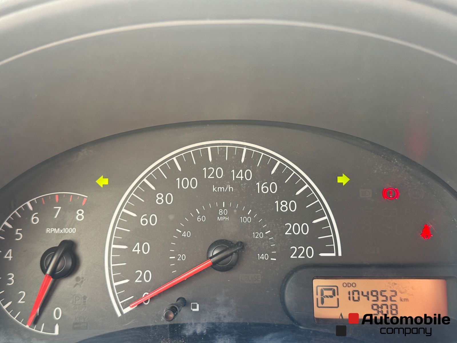 NISSAN VERSA 2020