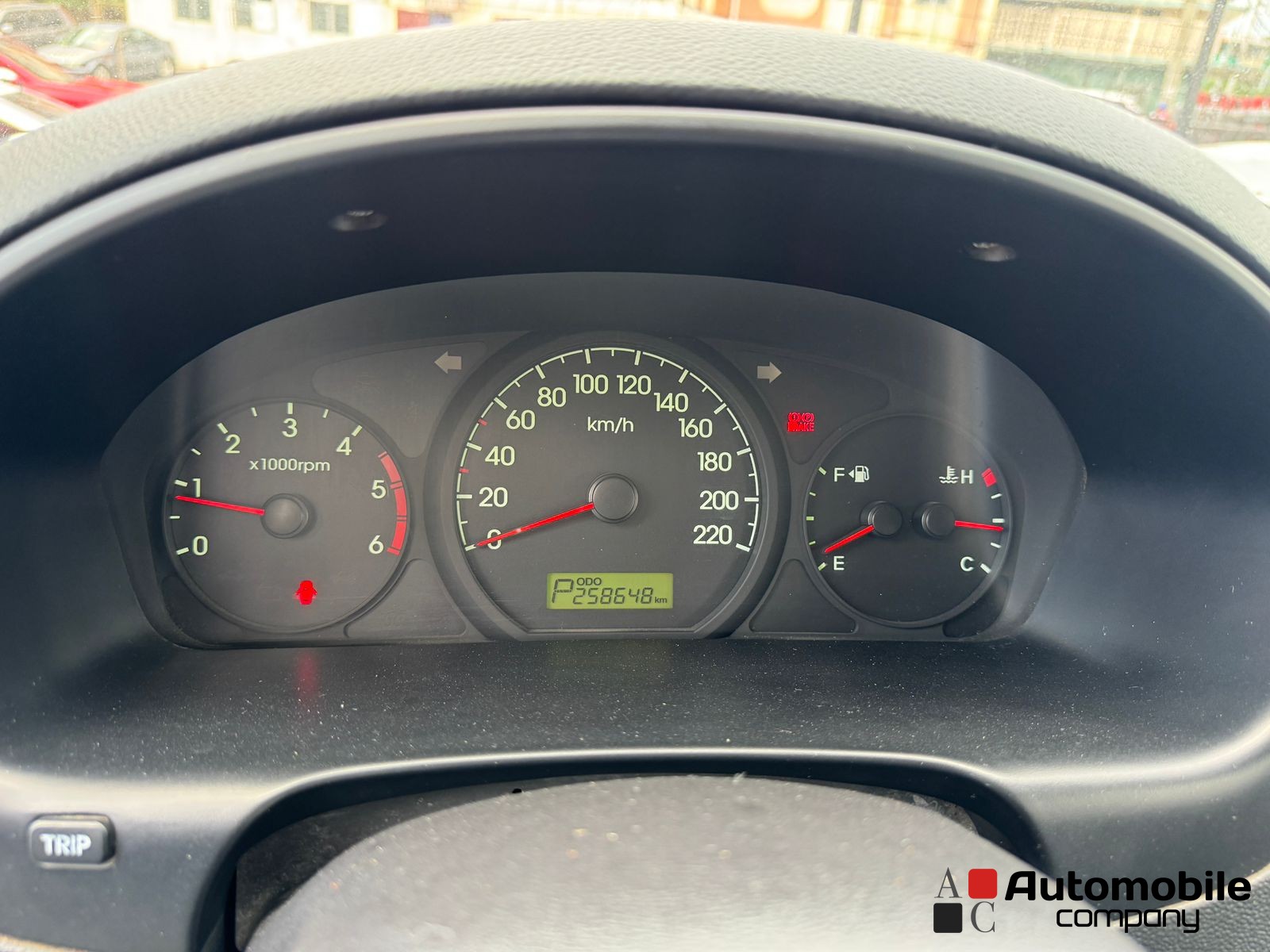 HYUNDAI H1 2012