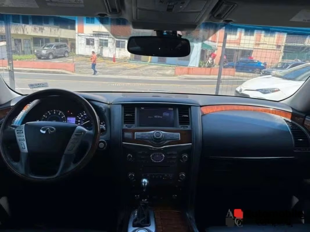 INFINITI QX80 2015