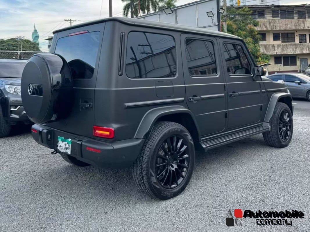 MERCEDES BENZ G 500