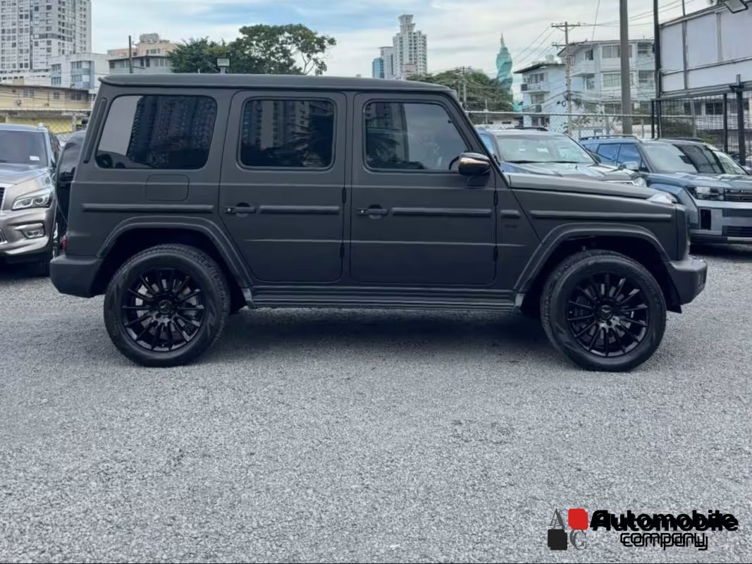 MERCEDES BENZ G 500