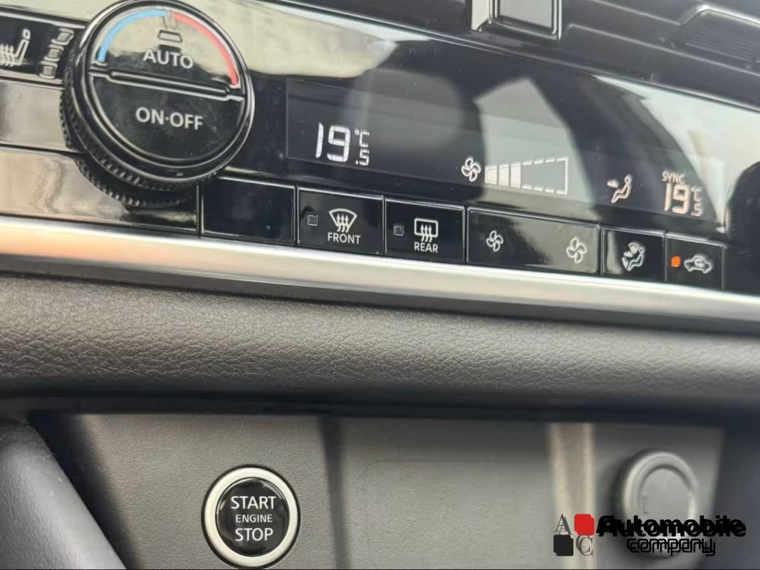 NISSAN QASHQAI 2023