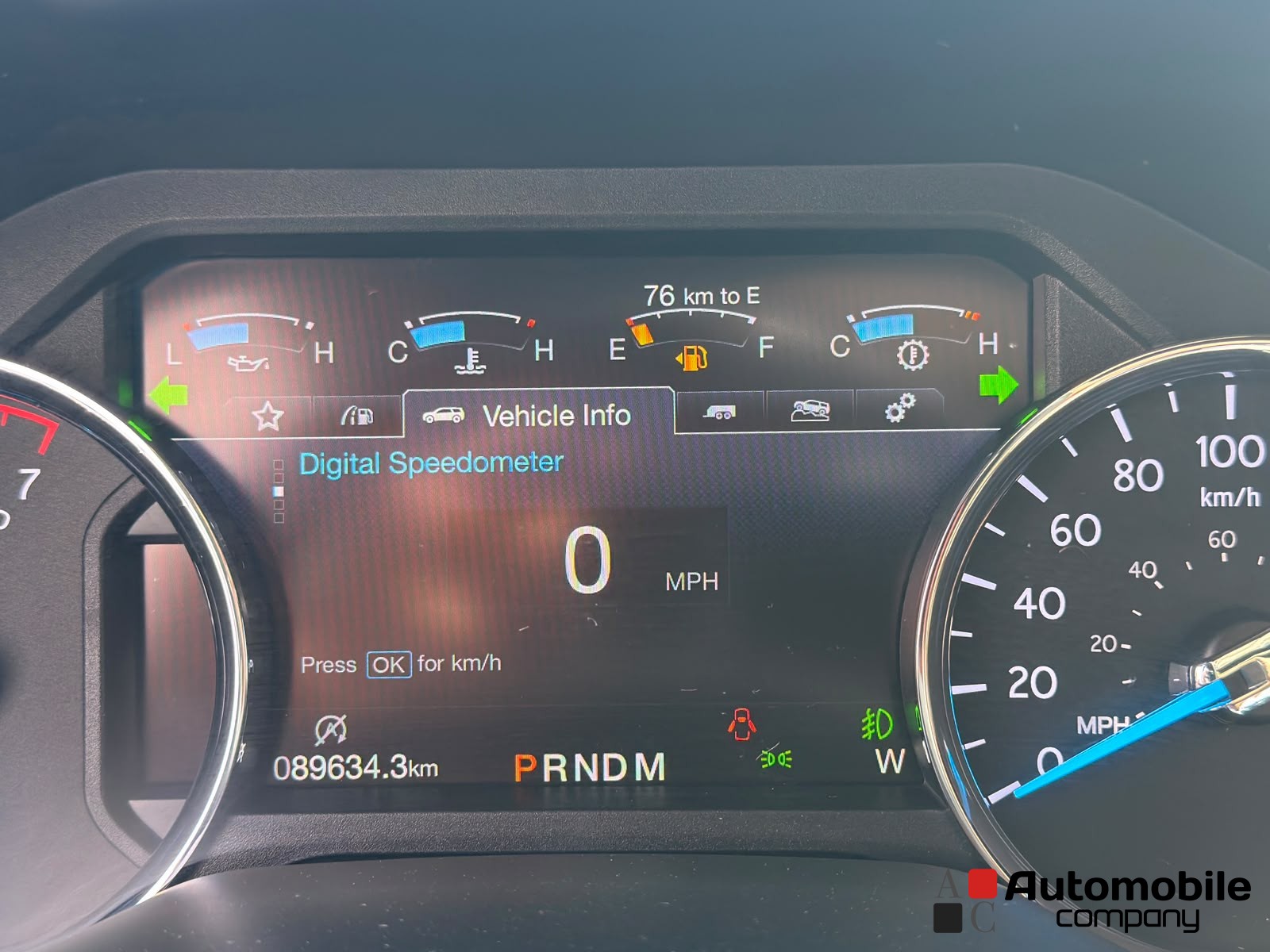 FORD EXPEDITION XLT 2019