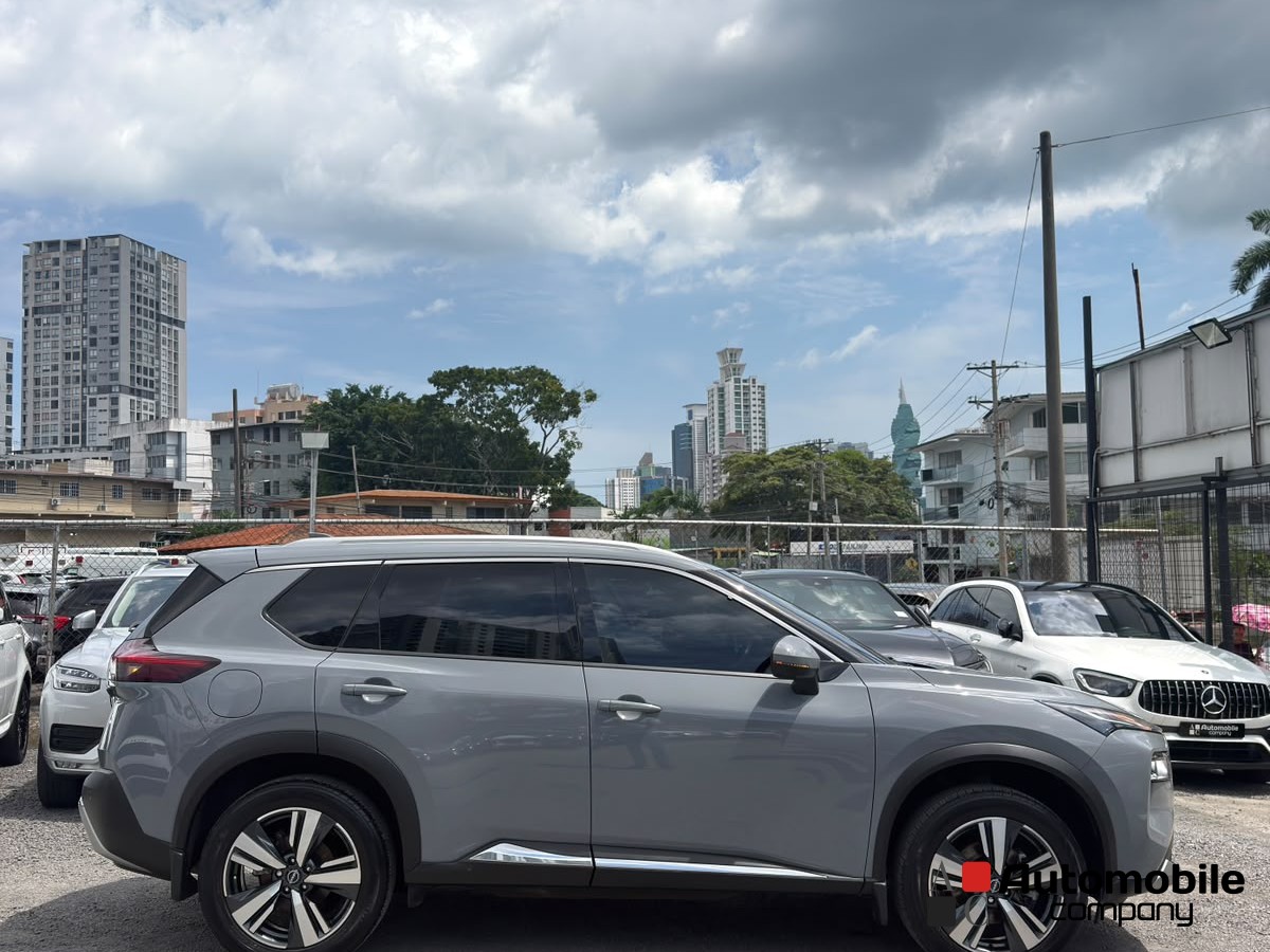 NISSAN XTRAIL AWD 2025