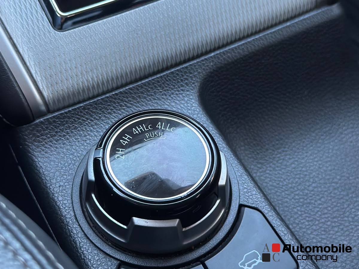 MITSUBISHI L200 2023