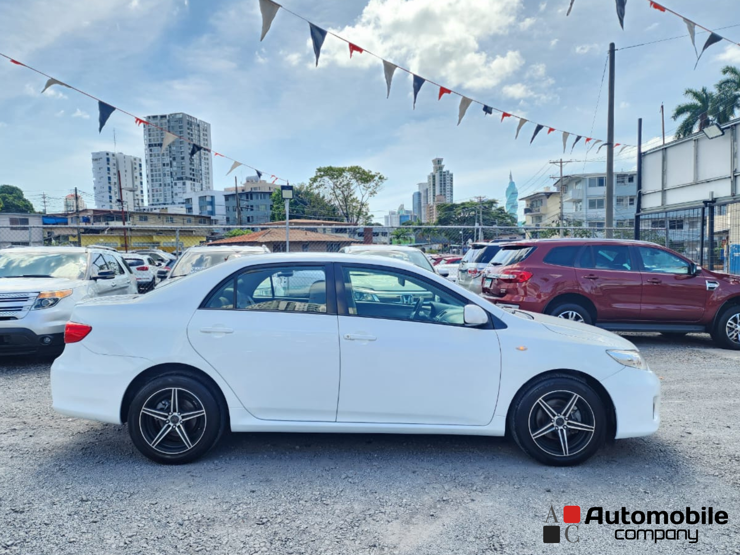 TOYOTA COROLLA 2013
