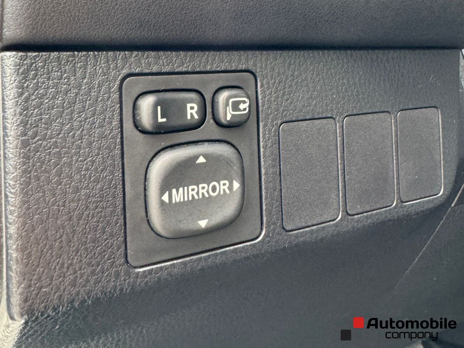 TOYOTA RAV4 2015