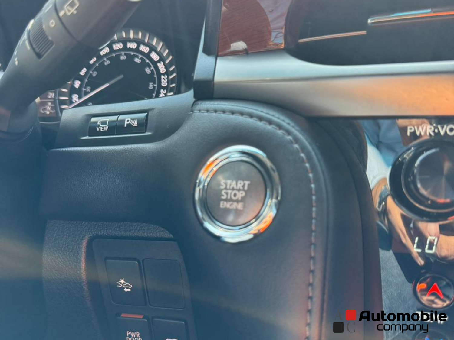 LEXUS LX570 2016