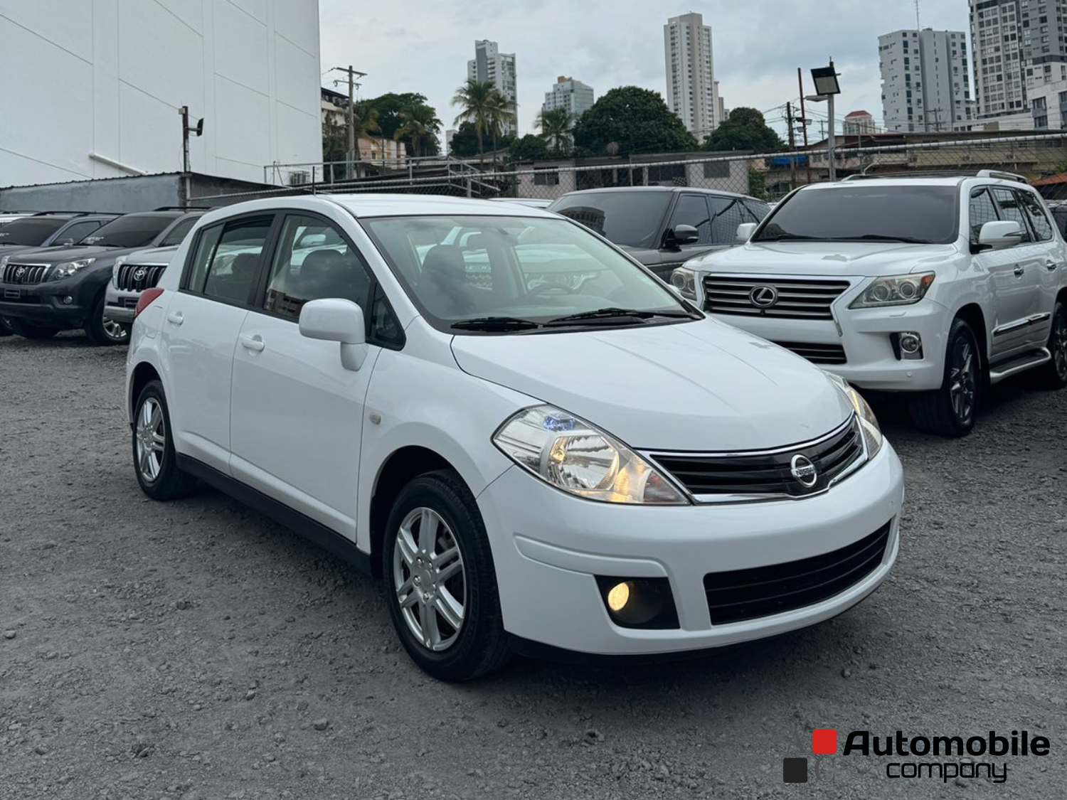 NISSAN TIIDA 2012