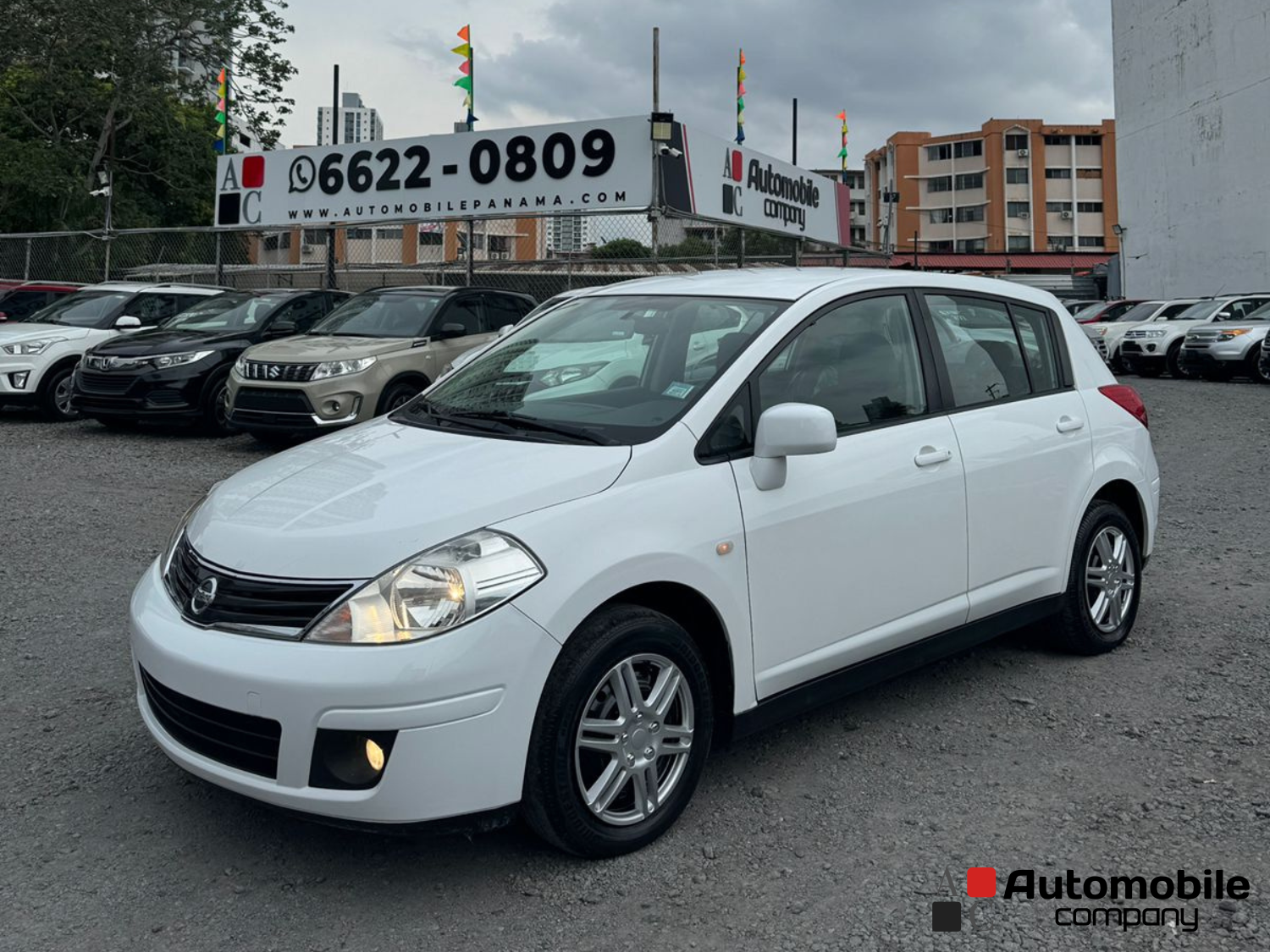 NISSAN TIIDA 2012
