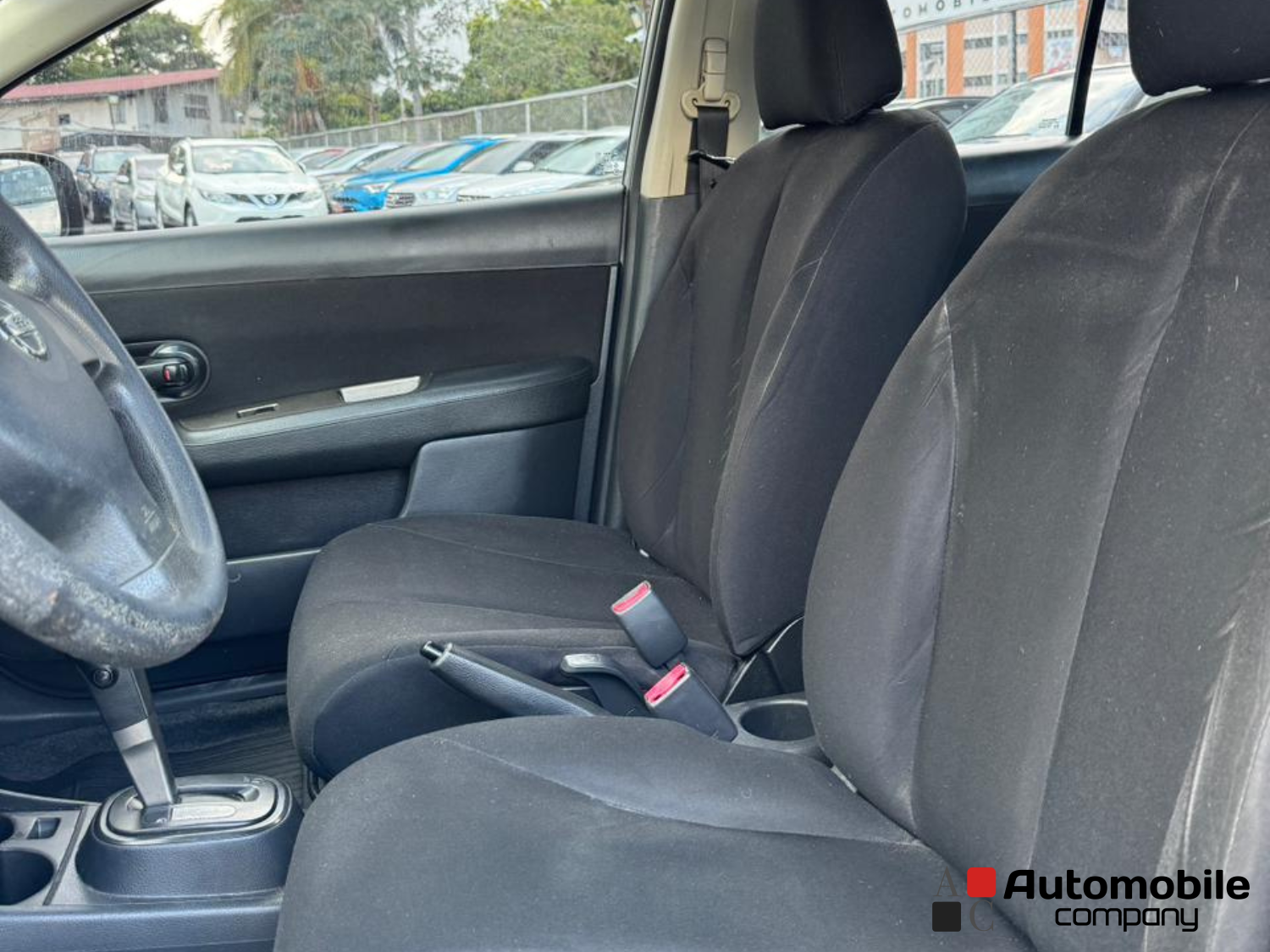 NISSAN TIIDA 2012
